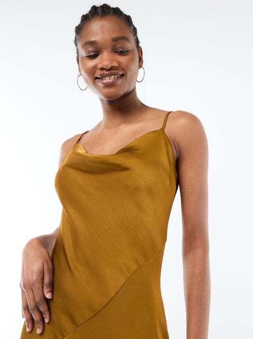 Lange satijnen jurk met fijne schouderbandjes - Kiabi