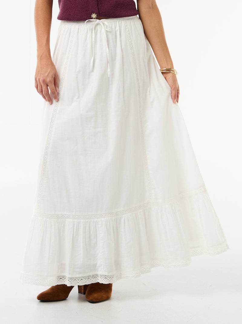 Lange uitlopende rok met macramé Wit - Kiabi