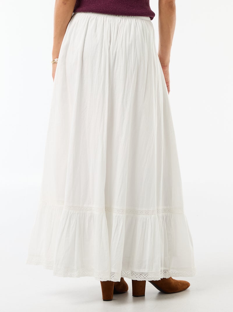 Lange uitlopende rok met macramé Wit - Kiabi