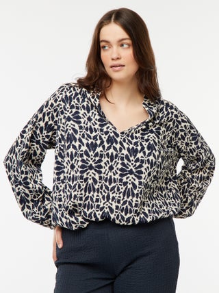 Lichte blouse met lange mouwen en motiefje