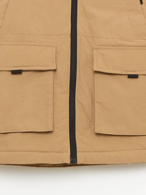 Lichte parka met kap en 2 opgestikte zakken met klep - Kiabi