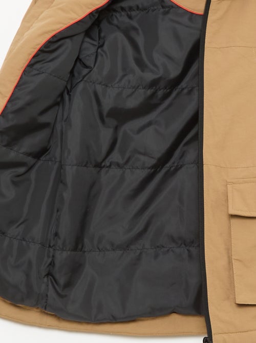 Lichte parka met kap en 2 opgestikte zakken met klep - Kiabi