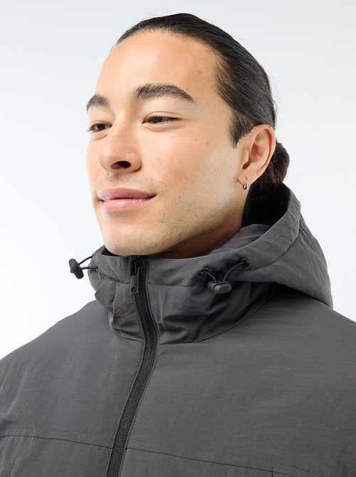 Lichte parka met waterafstotende capuchon - Kiabi