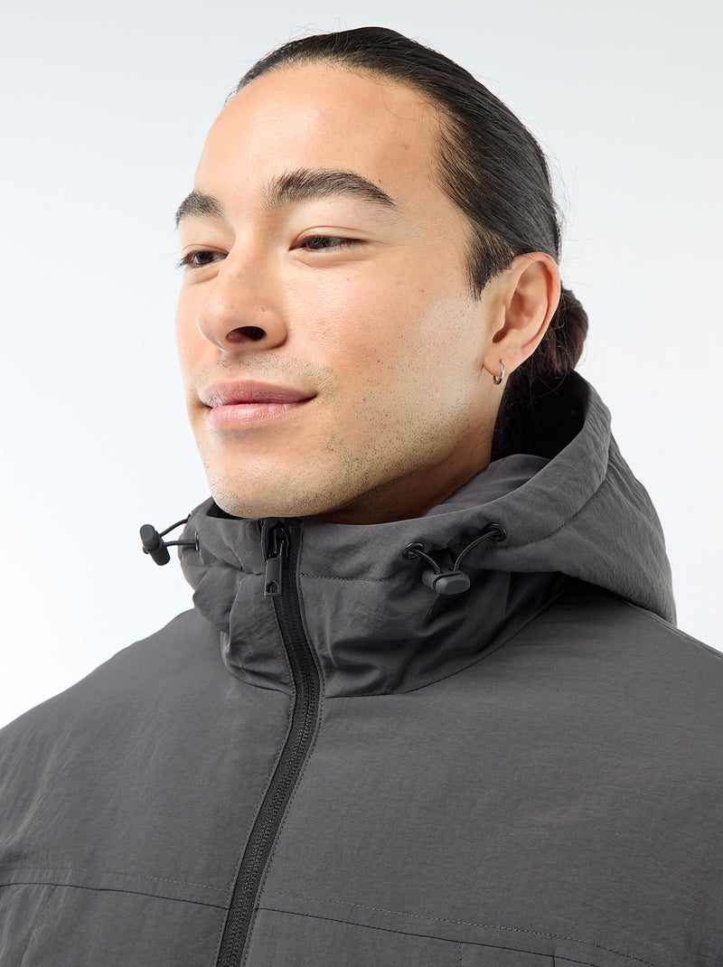 Lichte parka met waterafstotende capuchon Zwart - Kiabi