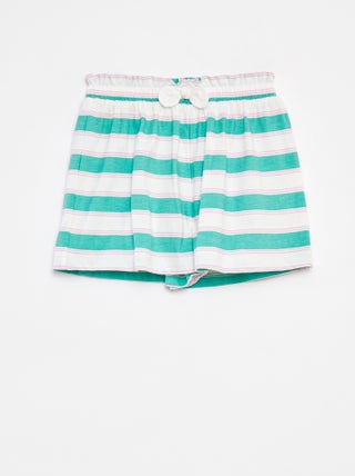 Lichte short met motiefje en strikje