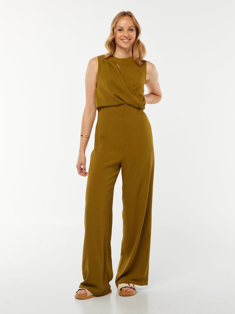 Mouwloze jumpsuit met origineel opengewerkt detail aan de voorzijde GROEN - Kiabi