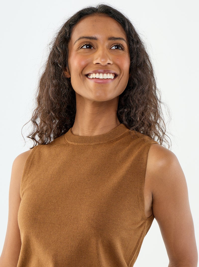 Mouwloze trui met ronde hals Bruin - Kiabi