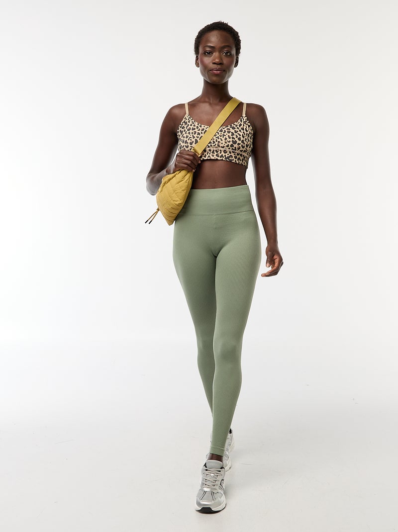 Naadloos model van ribtricot met stretch Groen - Kiabi