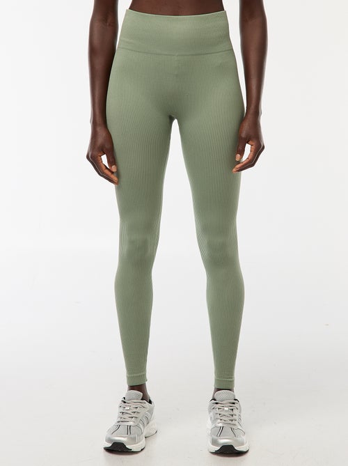 Naadloos model van ribtricot met stretch - Kiabi