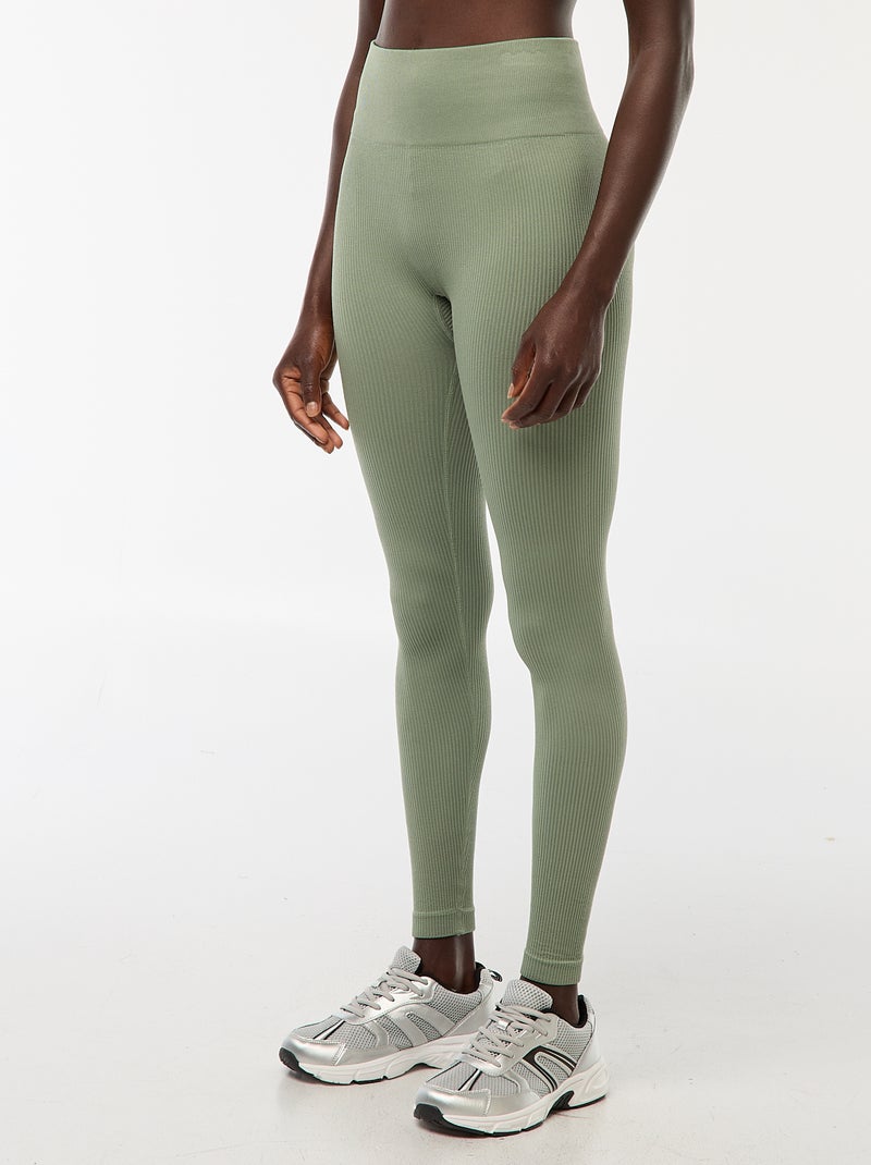 Naadloos model van ribtricot met stretch Groen - Kiabi