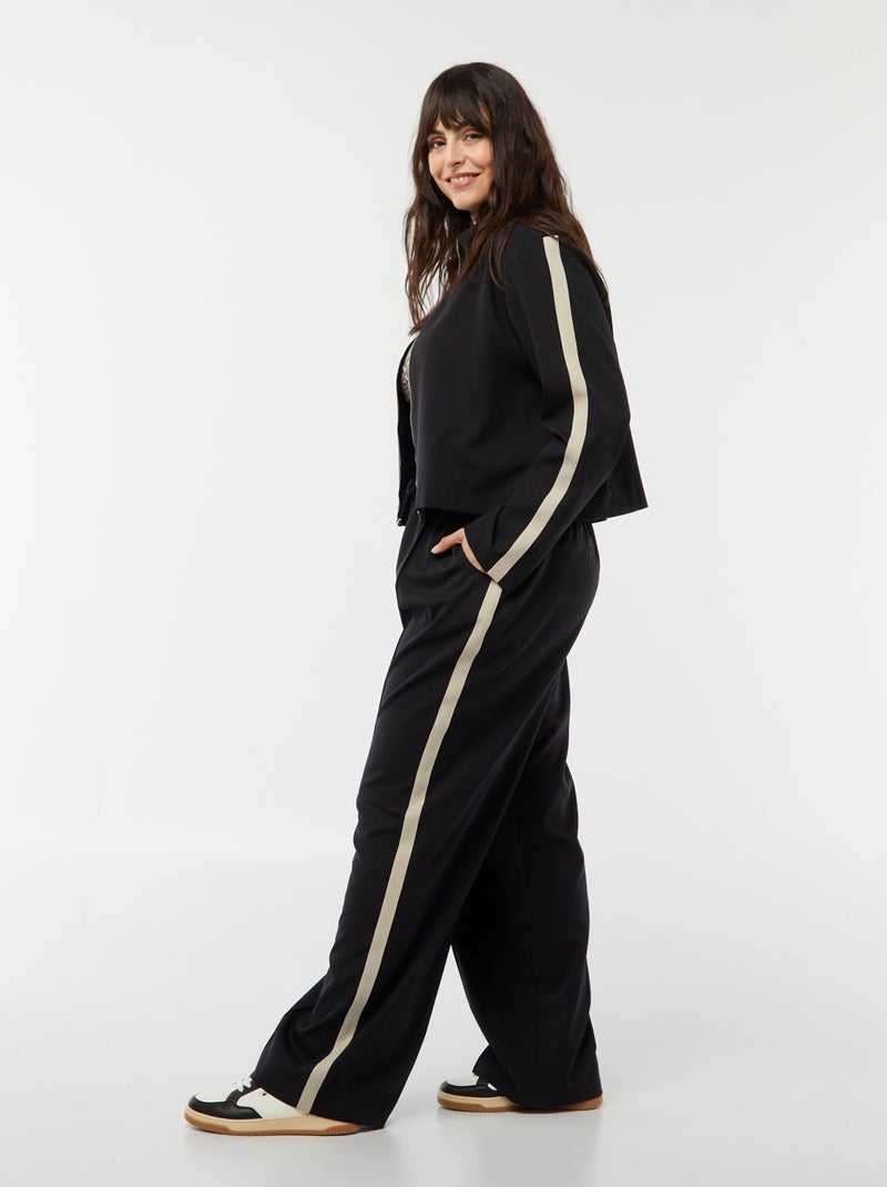 Nette, wijde broek met bies in een contrasterende kleur zwart - Kiabi