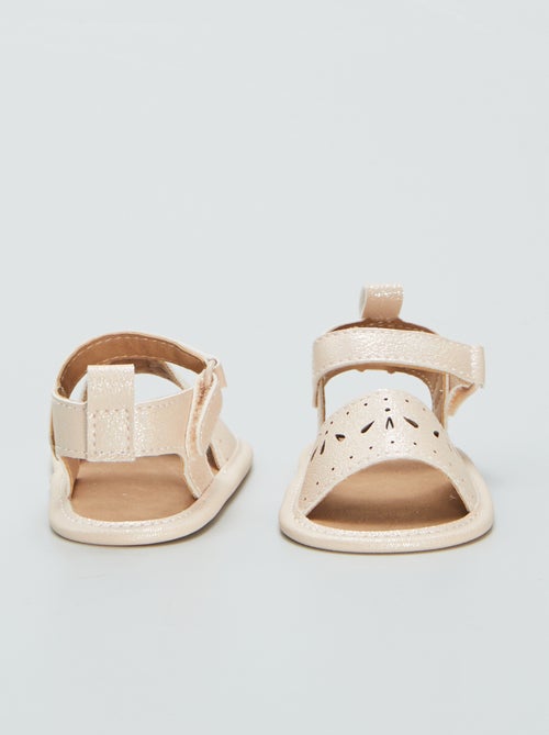 Opengewerkte sandalen met klittenband - Kiabi