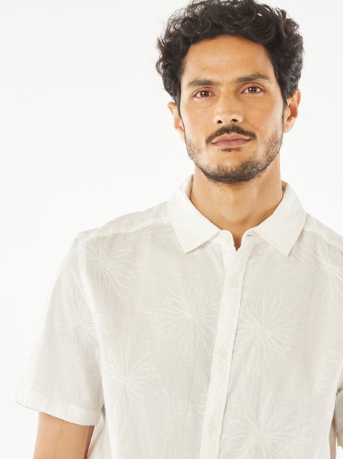 Overhemd met korte mouwen en geborduurd motiefje - Kiabi