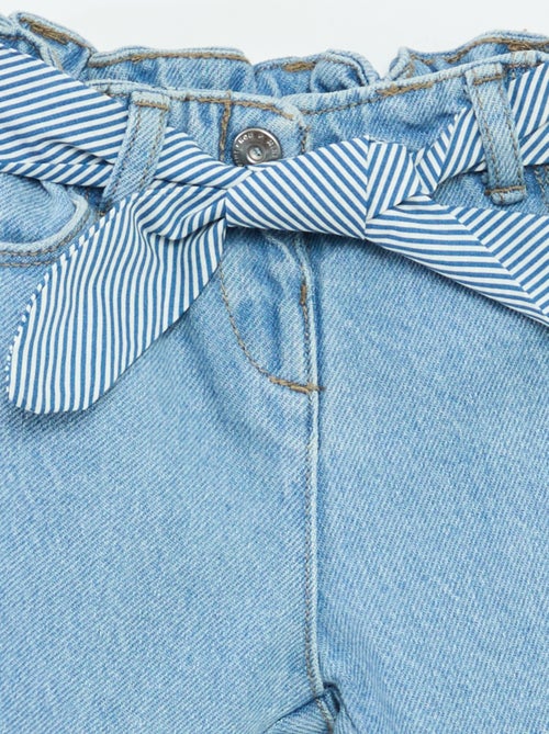 Paperbagjeans + riem met motiefje - Kiabi