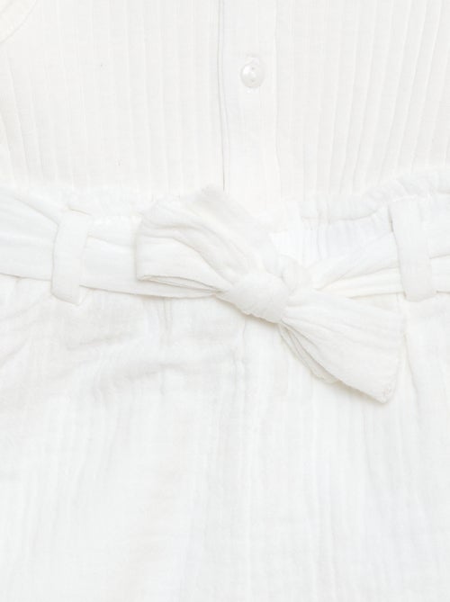 Playsuit van dubbele katoenen gaasstof met strikceintuur - Kiabi