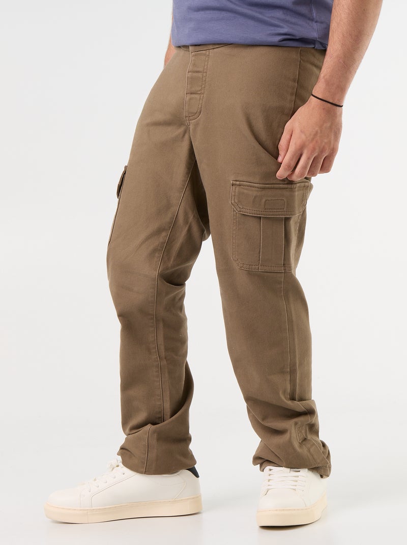 Regular broek met klepzakken - gemakkelijk aan te trekken collectie Bruin - Kiabi