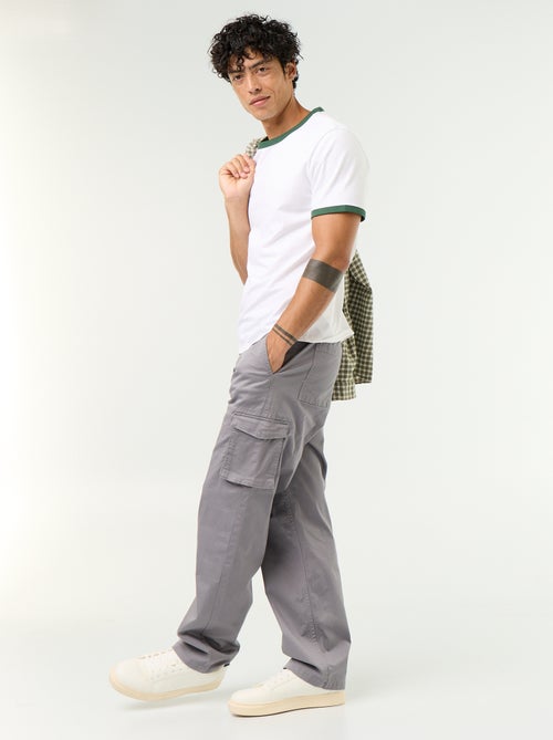 Regular fit-broek met meerdere zakken - Kiabi Regular fit-broek met meerdere zakken - Kiabi