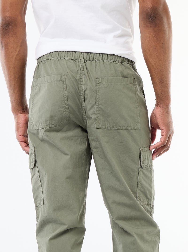 Regular fit-broek met meerdere zakken Groen - Kiabi