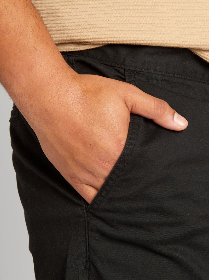 Regular-fit chino L32 zwart - Kiabi