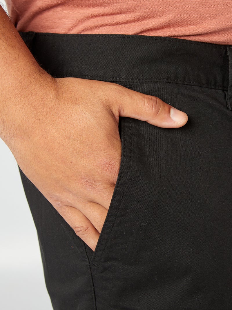 Regular-fit chino L34 zwart - Kiabi