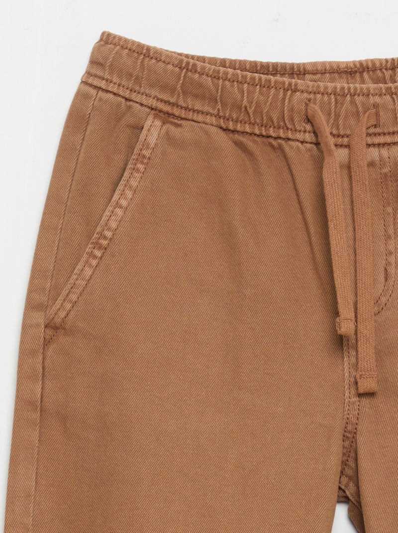 Relaxed fit-broek met elastische taille Bruin - Kiabi