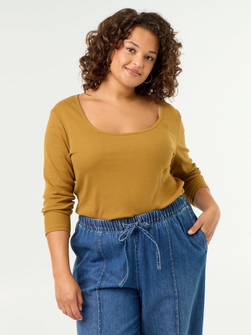 Ribgebreid basic T-shirt - Kiabi Ribgebreid basic T-shirt - Kiabi
