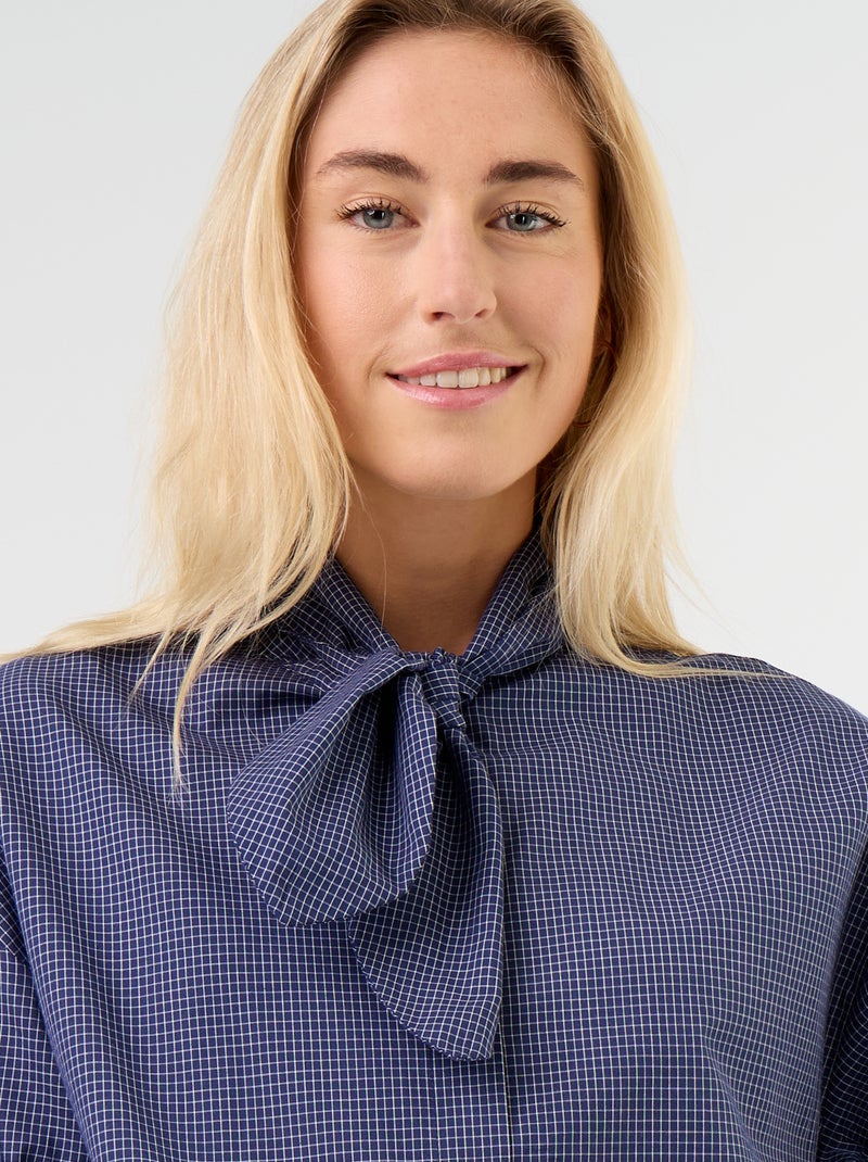 Ruime blouse met lange mouwen en lavallièrekraag Blauw - Kiabi