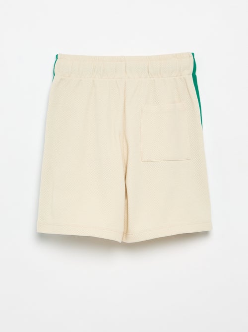 Ruime short met contrasterende strepen aan de zijkanten - Kiabi