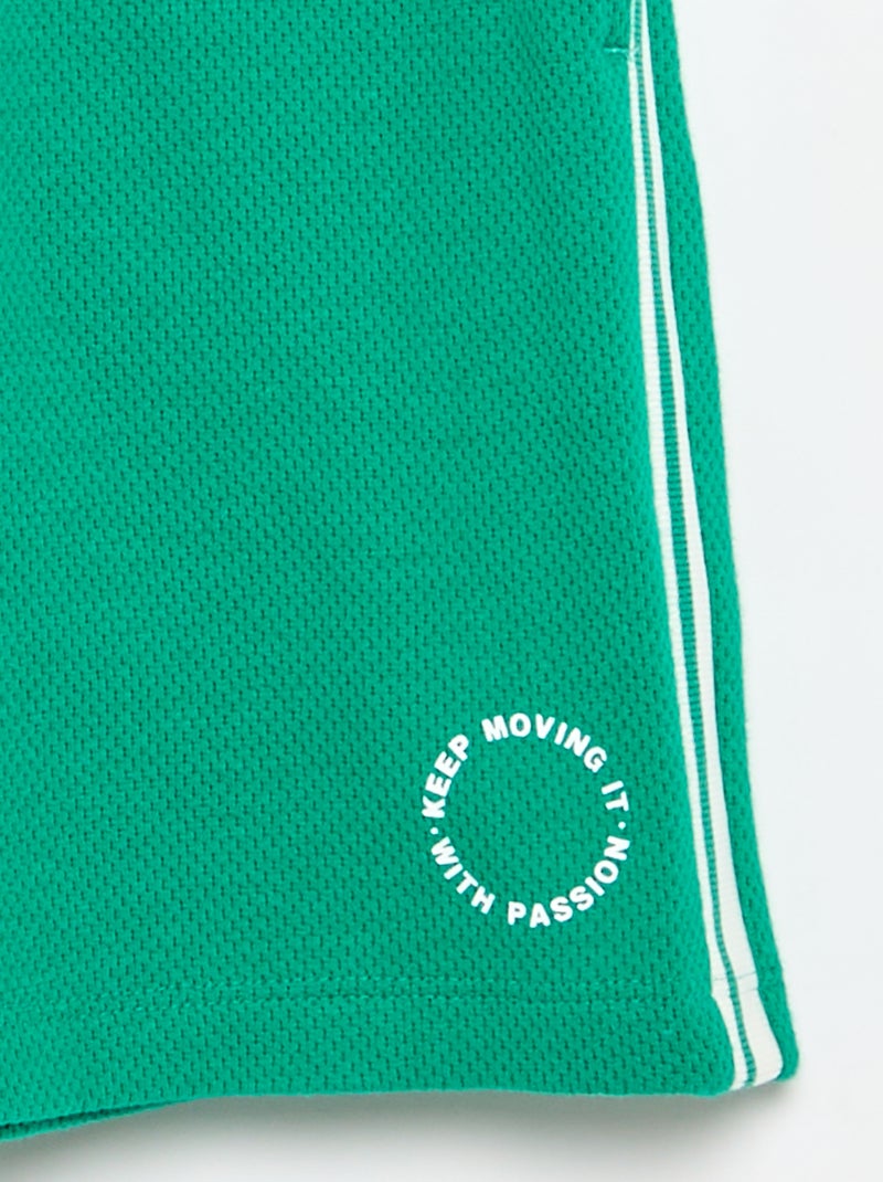 Ruime short met contrasterende strepen aan de zijkanten Groen - Kiabi