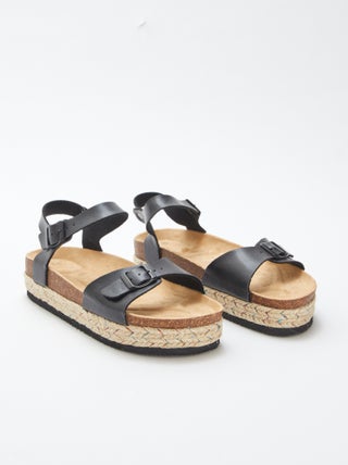 Sandalen met dikke zool