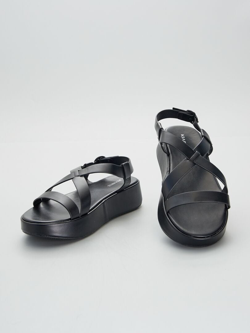 Platform Sneakers In Gothic Stijl Met Dikke Zool