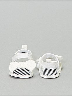 Sandalen met Engels borduurwerk - Kiabi