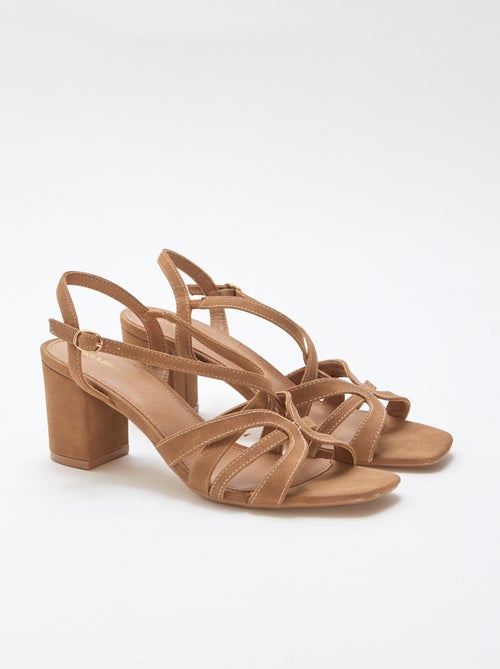 Sandalen met hak en gekruiste bandjes - Kiabi