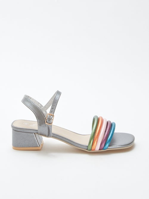 Sandalen met hakje en meerkleurige bandjes - Kiabi