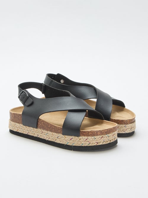 Sandalen met plateauzolen en gekruiste bandjes - Kiabi