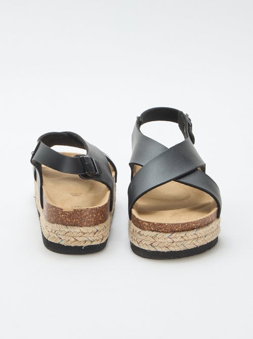 Sandalen met plateauzolen en gekruiste bandjes - Kiabi