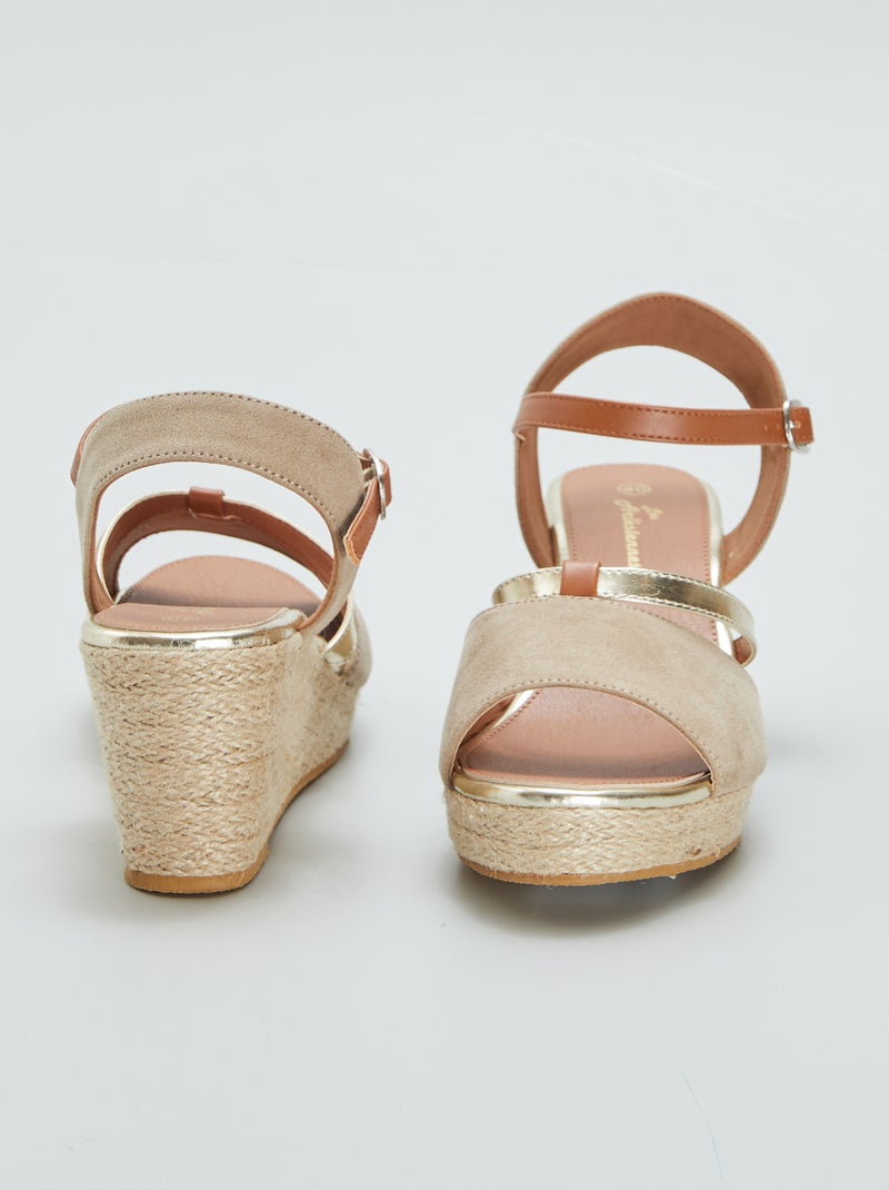 Sandalen met sleehak BRUIN - Kiabi