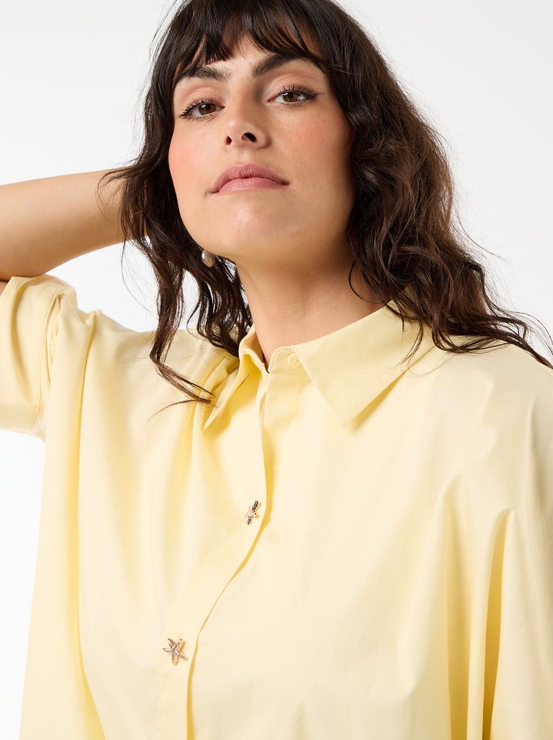 Satijnen blouse met zeesterknopen Geel - Kiabi