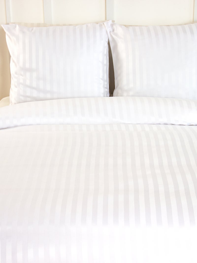 Satijnen dekbedset voor 1- of 2-persoonsbed  + 2 kussenslopen Wit - Kiabi
