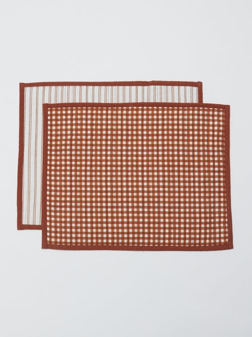 Set van 2 placemats (32x40 cm) dubbelzijdig bedrukt - Kiabi Home - Kiabi Set van 2 placemats (32x40 cm) dubbelzijdig bedrukt - Kiabi Home - Kiabi