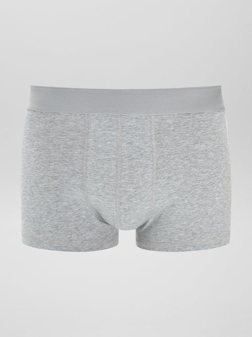 Setje met 3 effen boxershorts - Kiabi