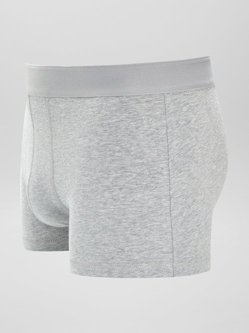 Setje met 3 effen boxershorts - Kiabi