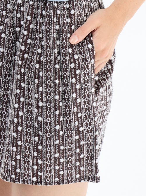 Short met elastische taille en borduursels - Kiabi