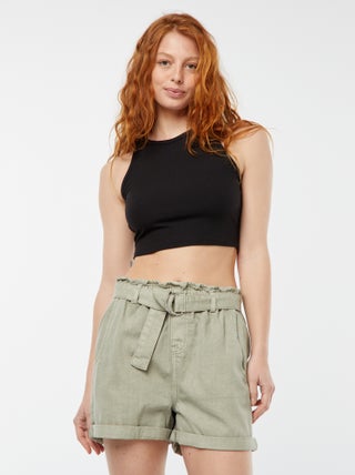 Short met paperbagtaille en ceintuur
