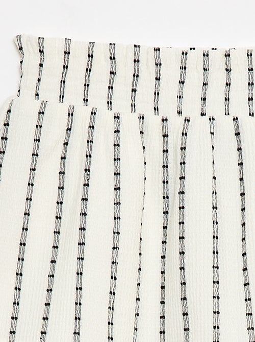 Shortrok met fijne verticale strepen - Kiabi