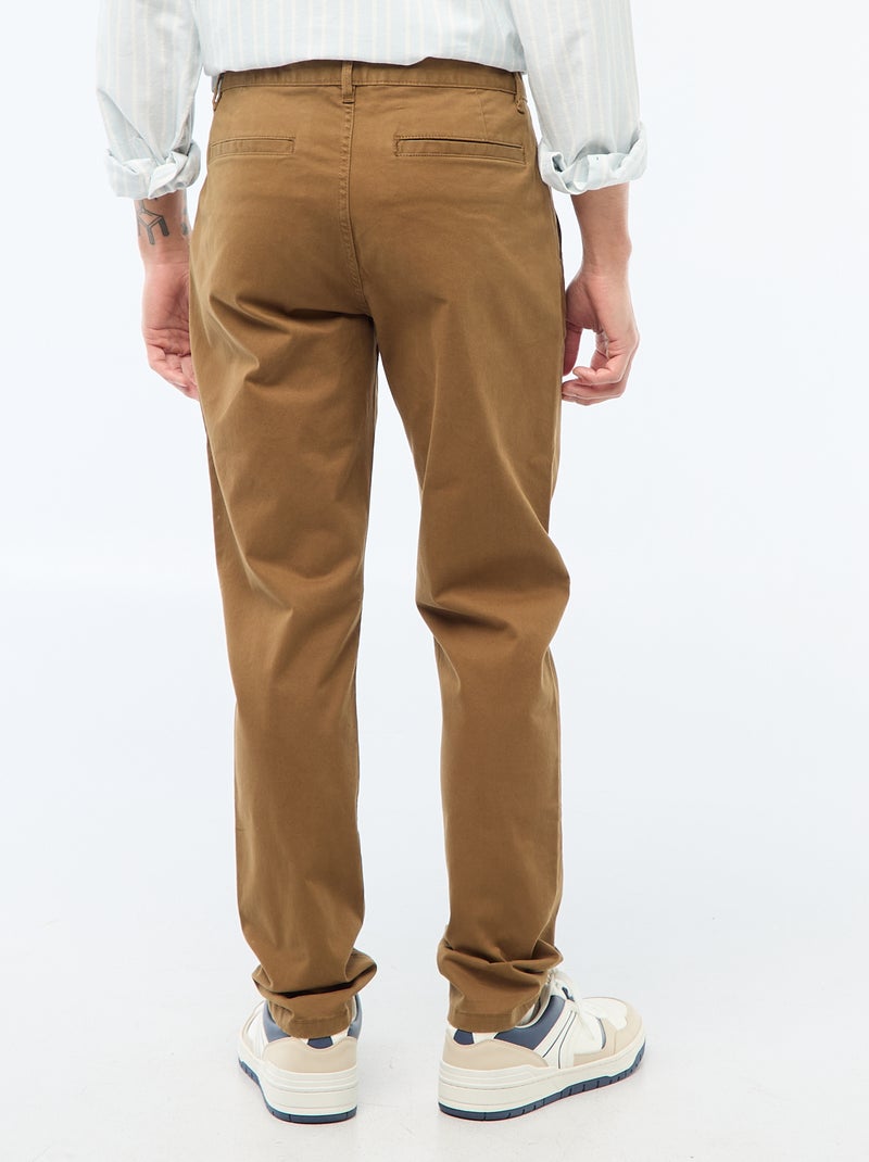 Slim-fit chino Bruin - Kiabi