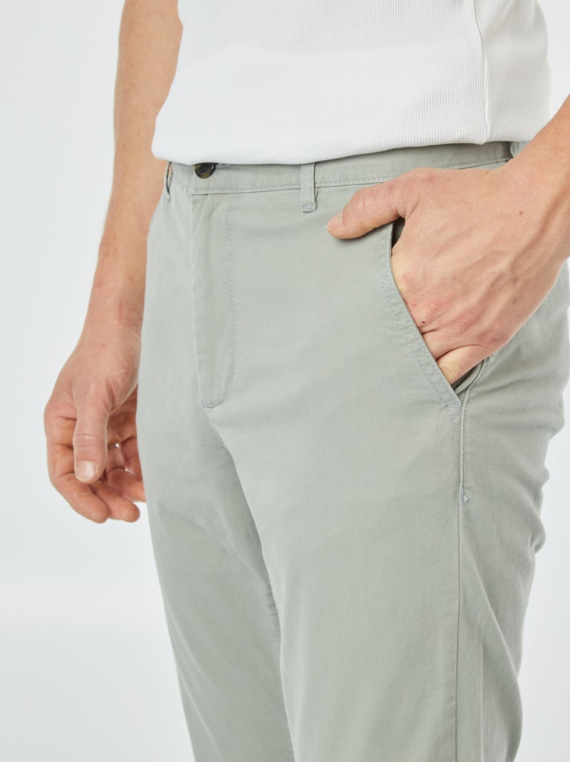 Slim-fit chino GROEN - Kiabi