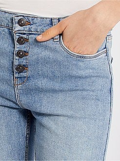 Slim-fit driekwartbroek met een gulp met knoop 'Ecodesign' - Kiabi