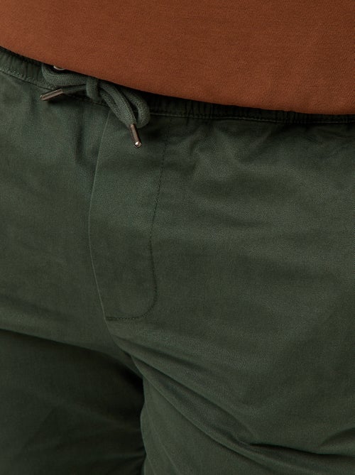 Slim-fit effen joggingbroek - Kiabi Slim-fit effen joggingbroek - Kiabi