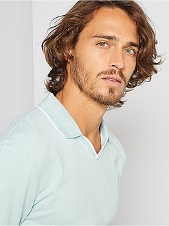 Slim-fit polo met V-hals - Kiabi